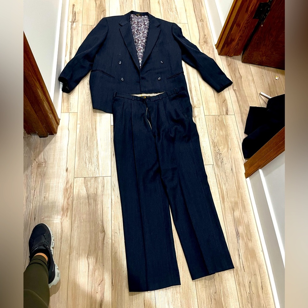 Mens navy suit